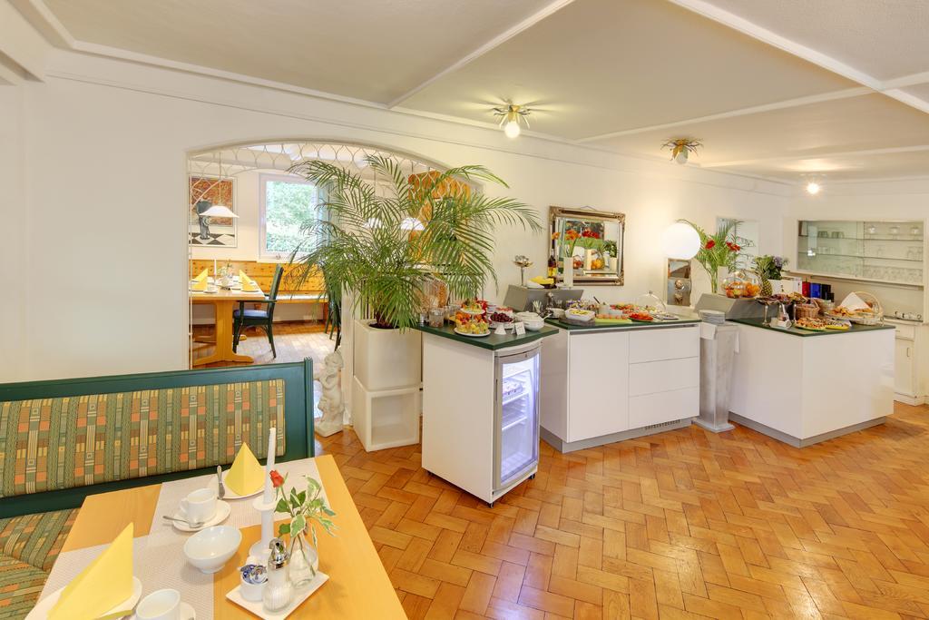 Hotel Kleiner Koenig Schwangau Ngoại thất bức ảnh